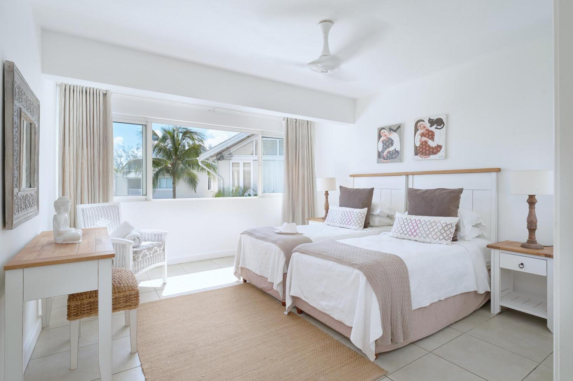 White Oaks Villas Trou aux Biches Exterior photo
